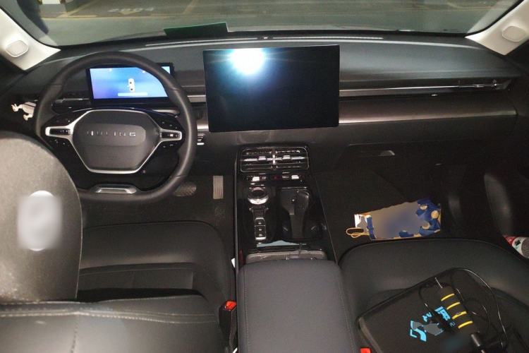 Used Wuling Xingguang 2023 150 Advanced Edition Center Console