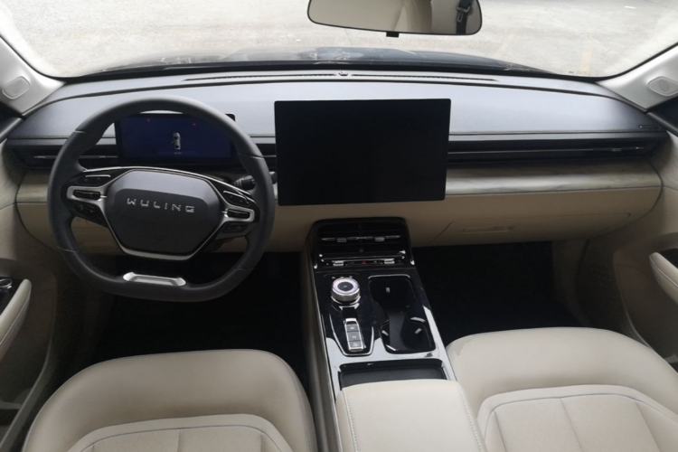 Used Wuling Xingguang 2023 150 Advanced Edition Center Console