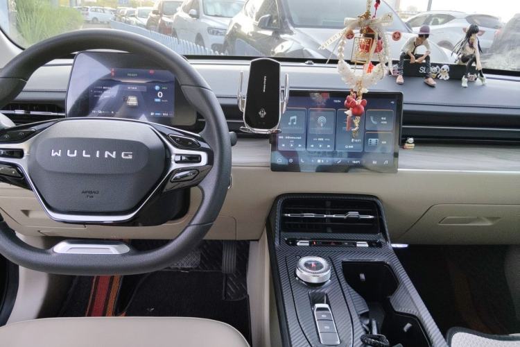 Used Wuling Xingguang 2023 70 Standard Edition Center Console