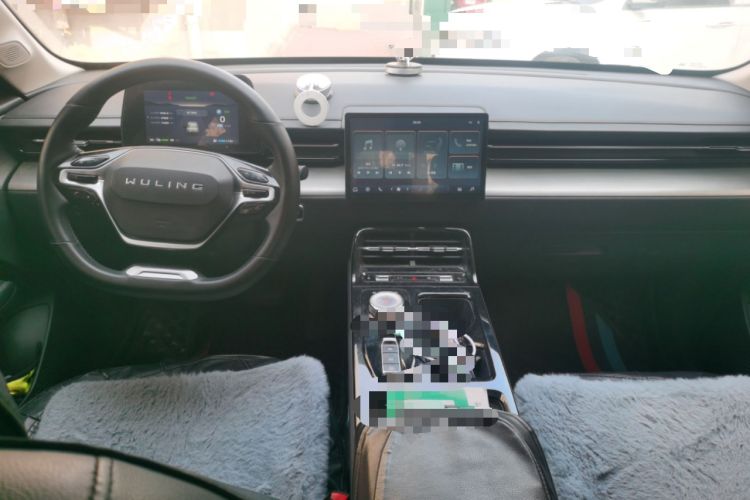 Used Wuling Xingguang 2023 70 Standard Edition Center Console