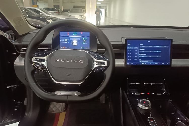 Used Wuling Xingguang 2023 70 Standard Edition Center Console