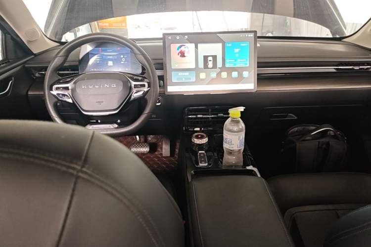 Used Wuling Xingguang 2023 70 Standard Edition Center Console