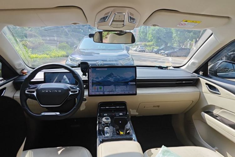Used Wuling Xingguang 2023 150 Advanced Edition Center Console
