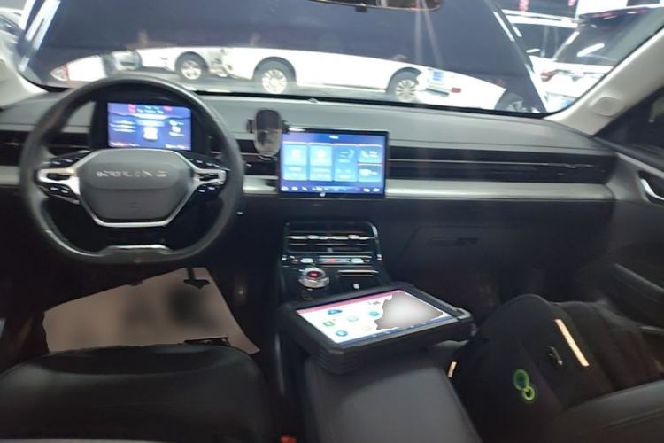 Used Wuling Xingguang 2023 70 Standard Edition Center Console
