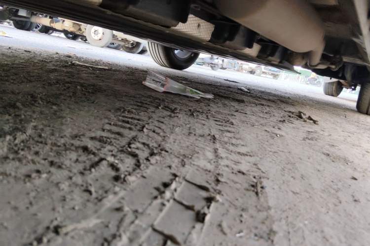 Used Wuling Xingguang 2023 70 Standard Edition Chassis Front Left