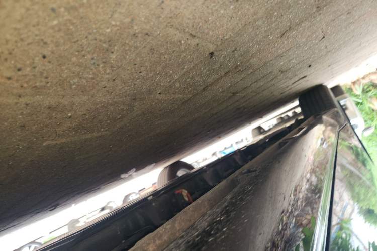 Used Wuling Xingguang 2023 70 Standard Edition Chassis Front Right