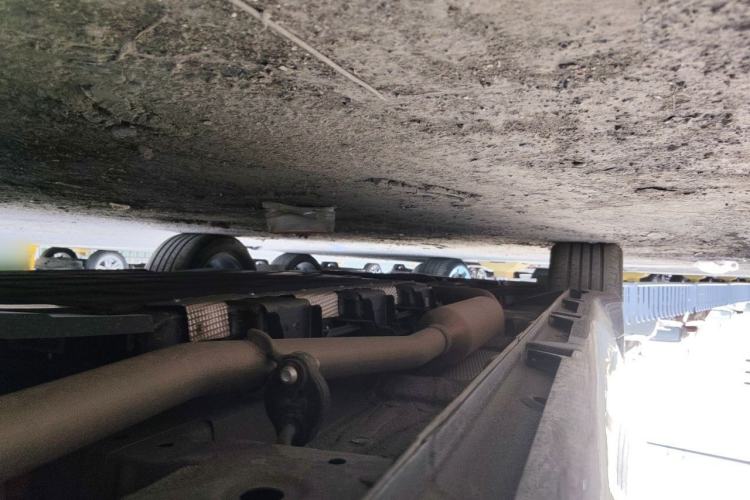 Used Wuling Xingguang 2023 70 Standard Edition Chassis Rear Left