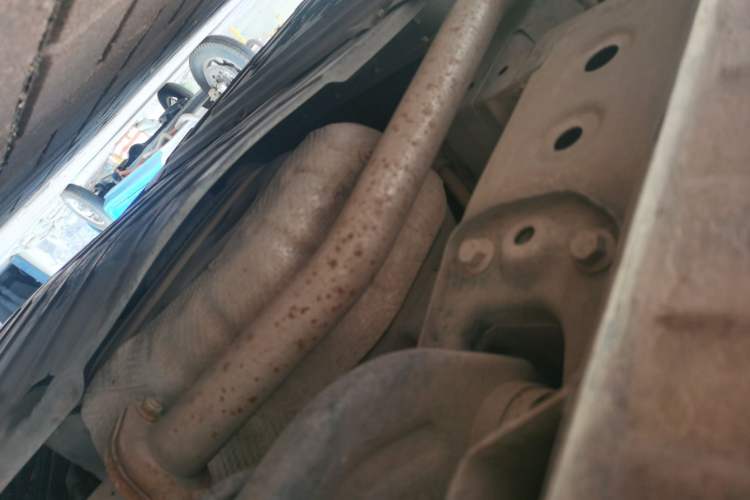 Used Wuling Xingguang 2023 70 Standard Edition Chassis Rear Left