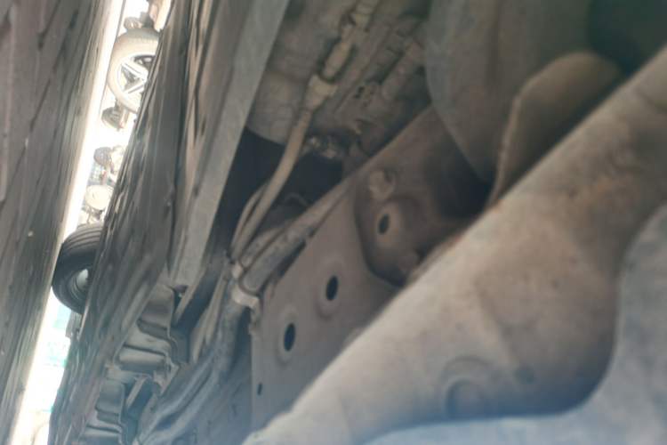 Used Wuling Xingguang 2023 70 Standard Edition Chassis Rear Right