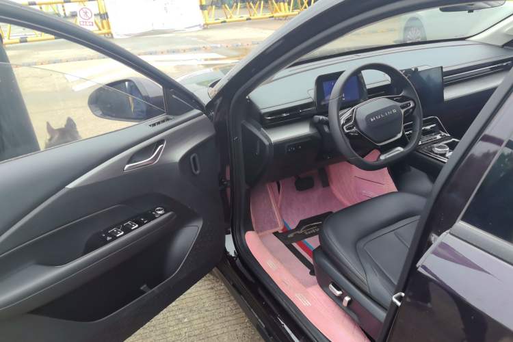 Used Wuling Xingguang 2023 70 Standard Edition Driver Seat