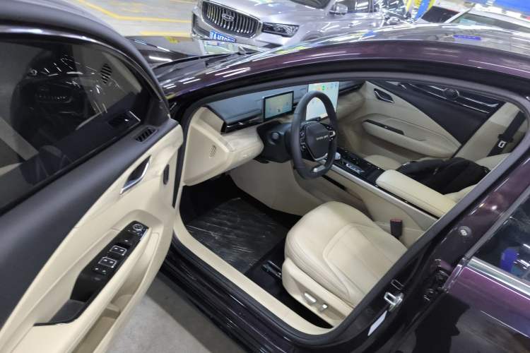 Used Wuling Xingguang 2023 150 Advanced Edition Driver Seat