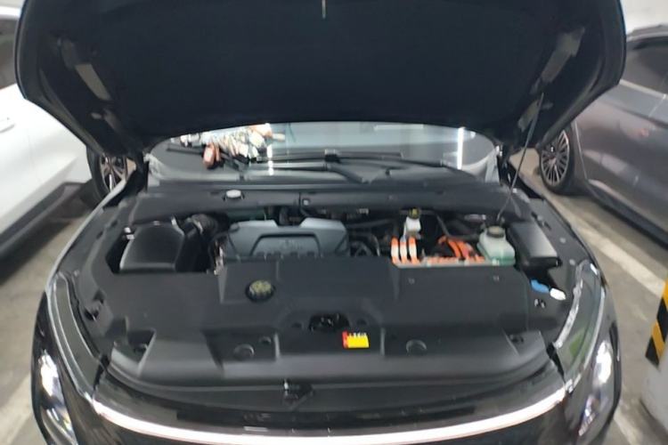 Used Wuling Xingguang 2023 150 Advanced Edition Engine Bay