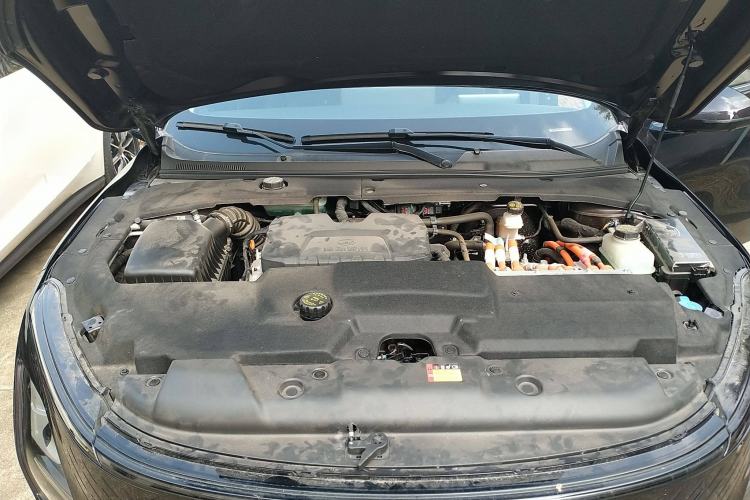 Used Wuling Xingguang 2023 150 Advanced Edition Engine Bay