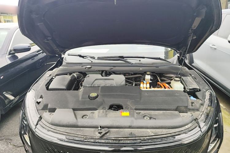 Used Wuling Xingguang 2023 150 Advanced Edition Engine Bay