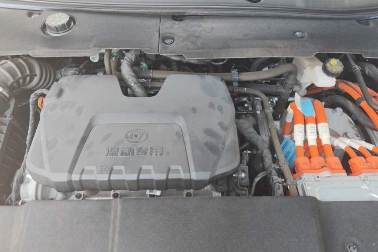 Used Wuling Xingguang 2023 150 Advanced Edition Engine Bay