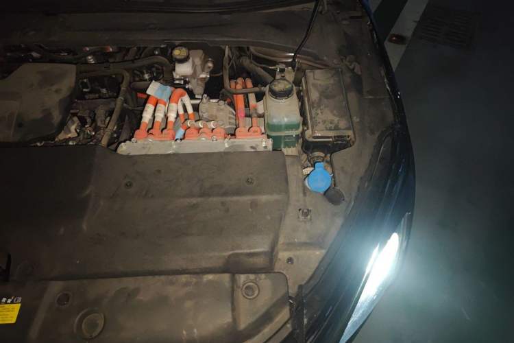 Used Wuling Xingguang 2023 150 Advanced Edition Engine Bay Left