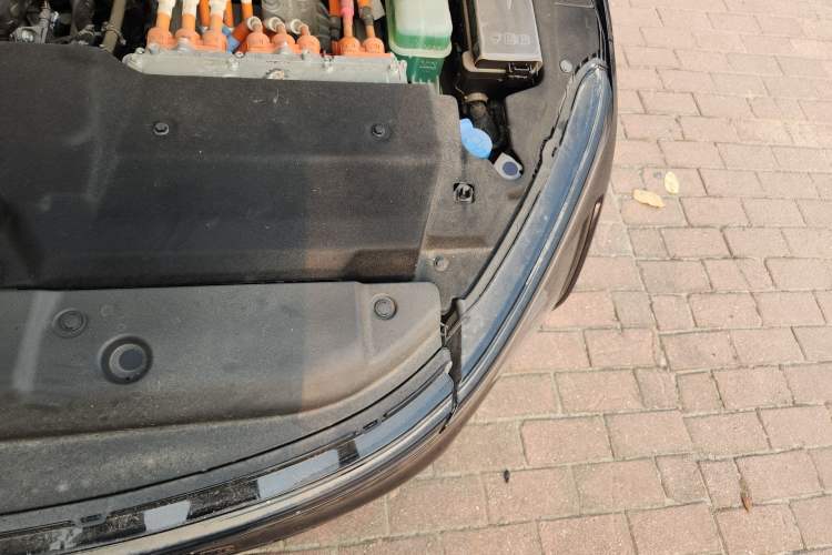 Used Wuling Xingguang 2023 70 Standard Edition Engine Bay Left