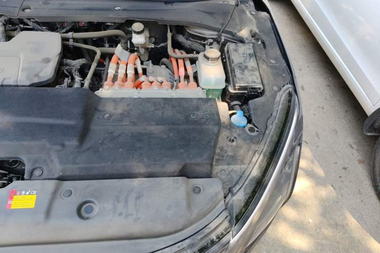 Used Wuling Xingguang 2023 150 Advanced Edition Engine Bay Left