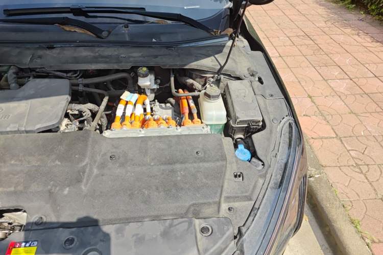 Used Wuling Xingguang 2023 150 Advanced Edition Engine Bay Left