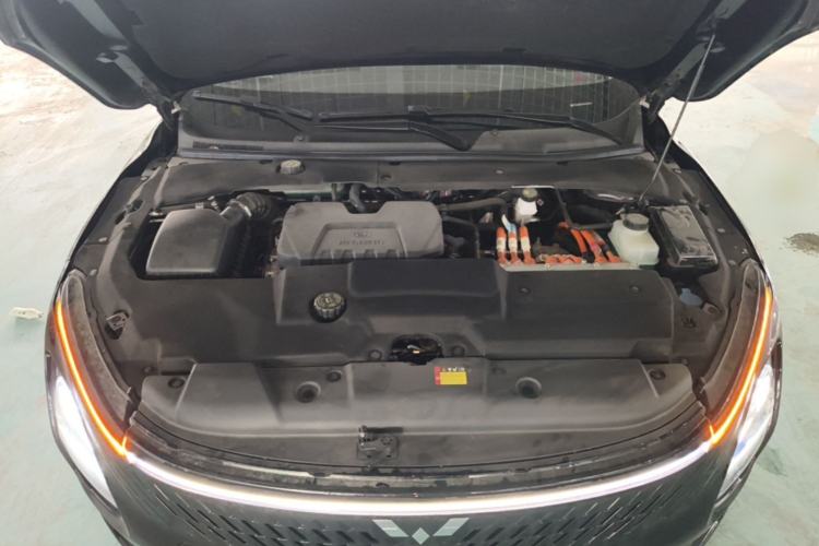 Used Wuling Xingguang 2023 150 Advanced Edition Engine Bay
