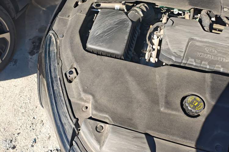 Used Wuling Xingguang 2023 150 Advanced Edition Engine Bay Right