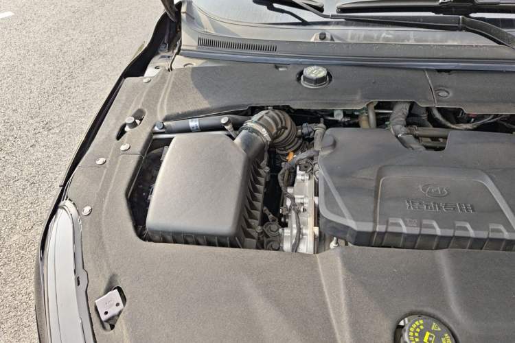 Used Wuling Xingguang 2023 150 Advanced Edition Engine Bay Right