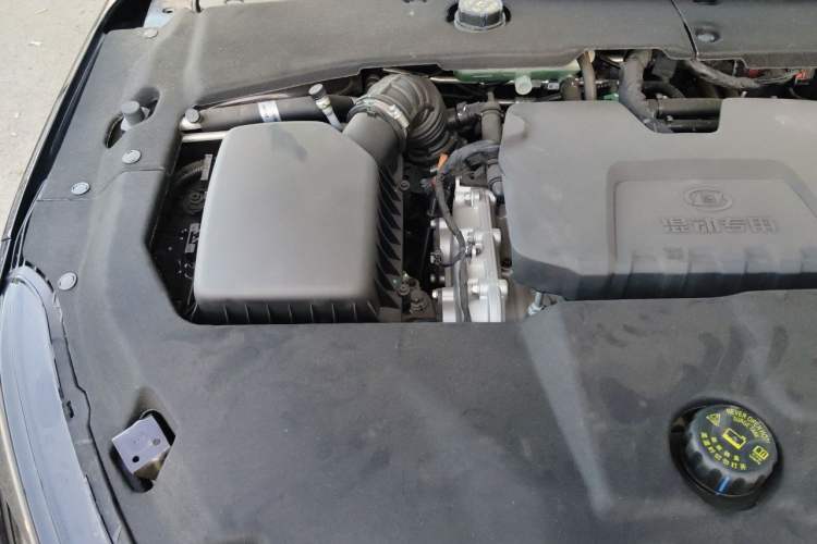 Used Wuling Xingguang 2023 70 Standard Edition Engine Bay Right
