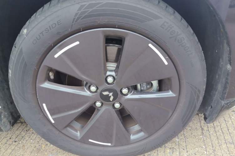 Used Wuling Xingguang 2023 70 Standard Edition Exterior 1