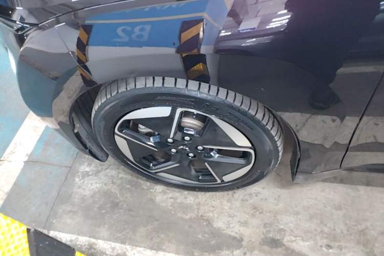 Used Wuling Xingguang 2023 150 Advanced Edition Exterior 4