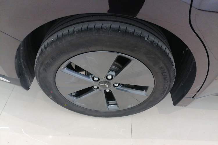 Used Wuling Xingguang 2023 70 Standard Edition Exterior 5