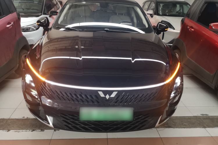 Used Wuling Xingguang 2023 70 Standard Edition Front