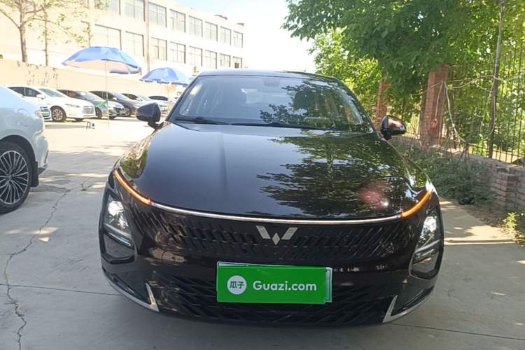 Used Wuling Xingguang 2023 70 Standard Edition Front