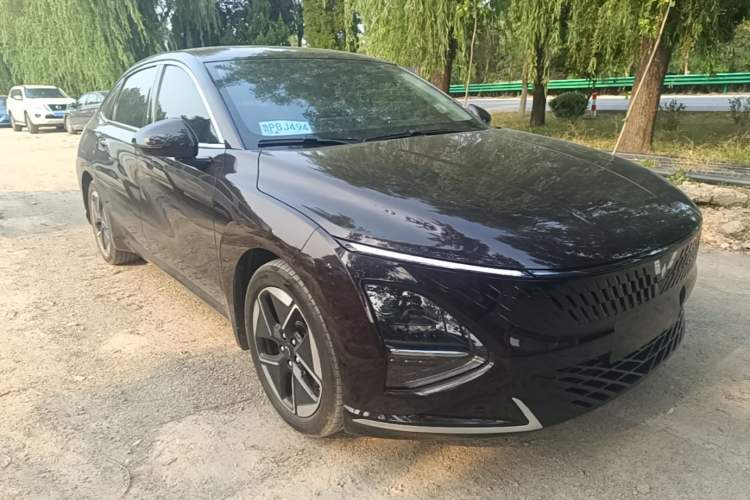 Used Wuling Xingguang 2023 150 Advanced Edition Front Right 45 Deg