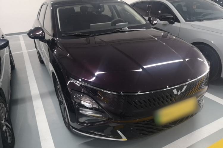 Used Wuling Xingguang 2023 70 Standard Edition Front Right 45 Deg