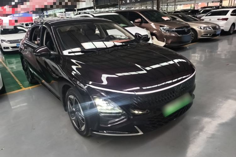 Used Wuling Xingguang 2023 150 Advanced Edition Front Right 45 Deg
