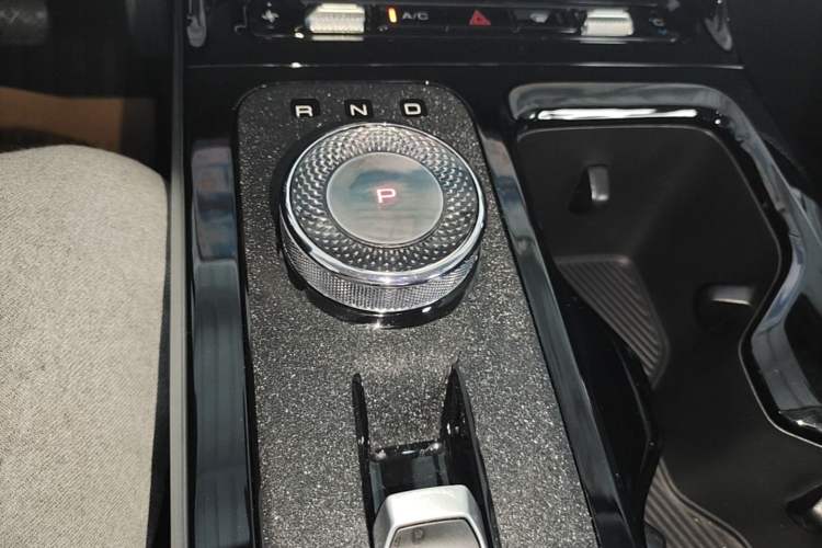Used Wuling Xingguang 2023 150 Advanced Edition Gear Lever