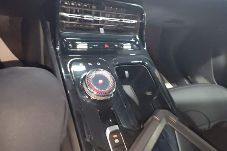 Used Wuling Xingguang 2023 70 Standard Edition Gear Lever
