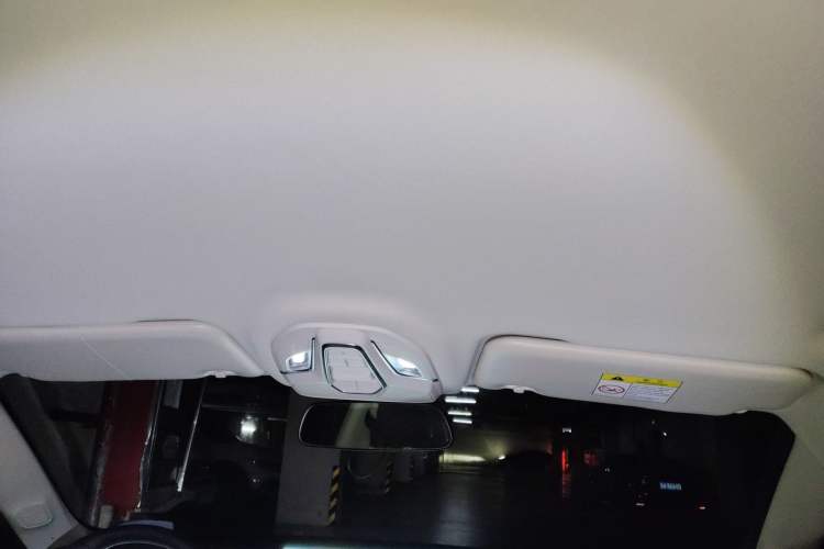 Used Wuling Xingguang 2023 150 Advanced Edition Headliner