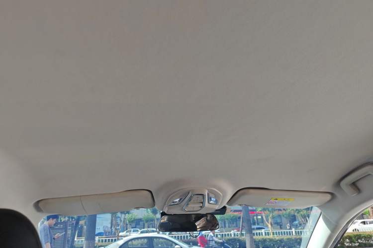 Used Wuling Xingguang 2023 150 Advanced Edition Headliner