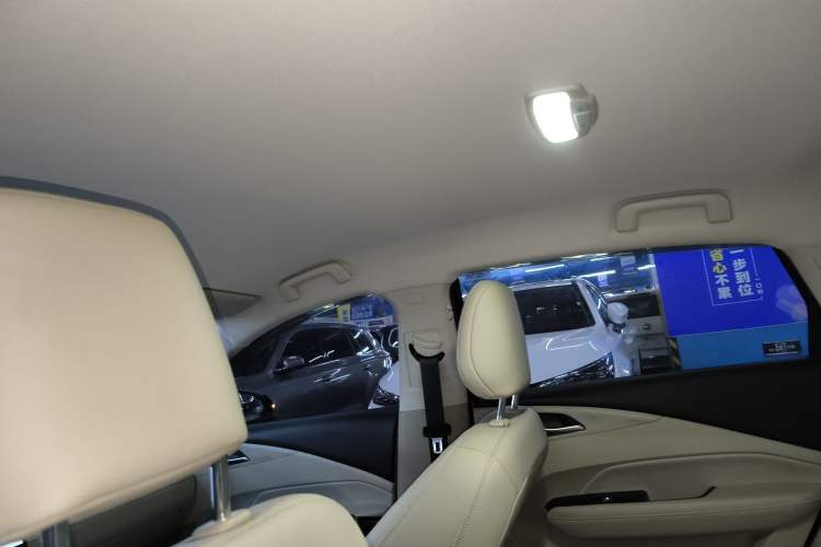Used Wuling Xingguang 2023 150 Advanced Edition Headliner