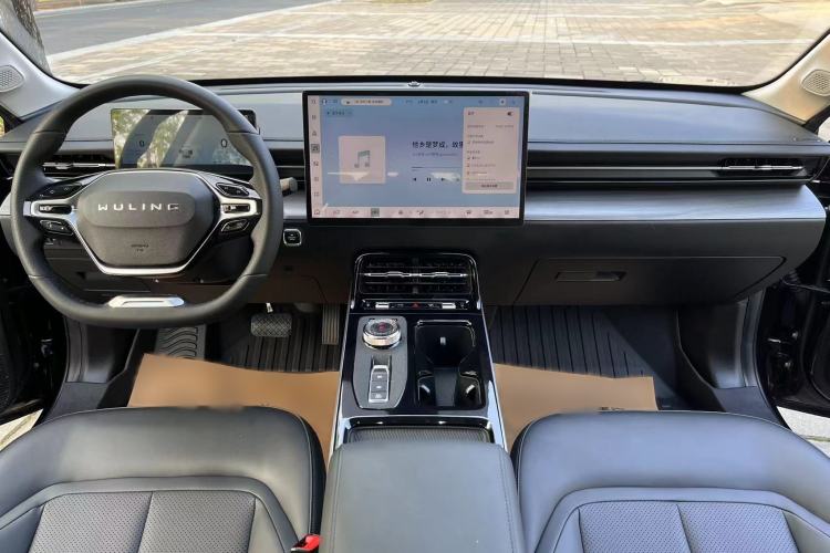 Used Wuling Xingguang 2023 150 Advanced Edition Interior 1