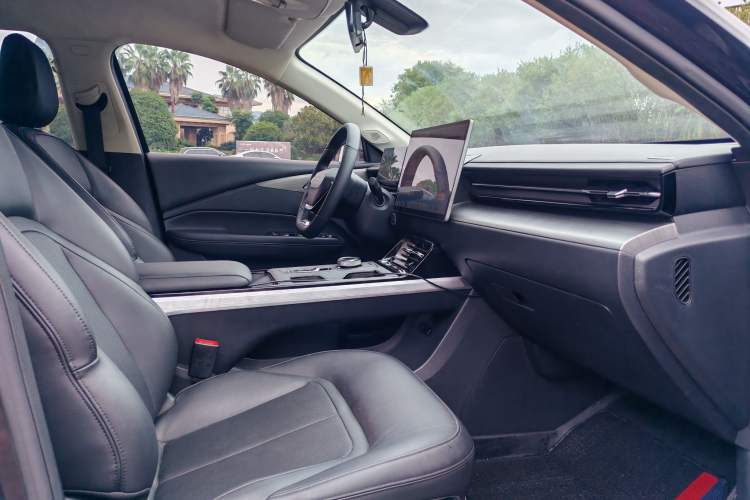 Used Wuling Xingguang 2023 150 Advanced Edition Interior 2