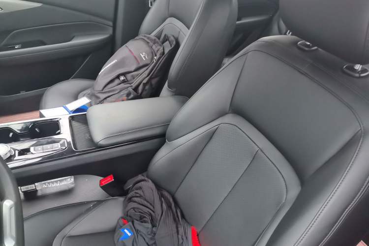 Used Wuling Xingguang 2023 70 Standard Edition Left Front Seat