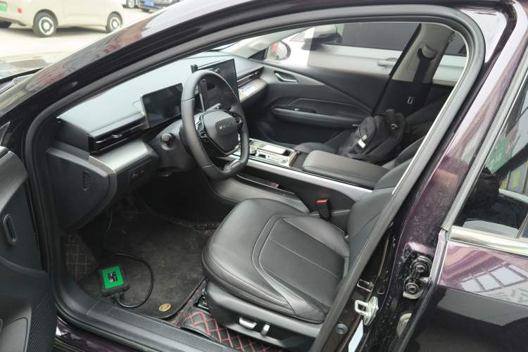 Used Wuling Xingguang 2023 150 Advanced Edition Left Front Seat