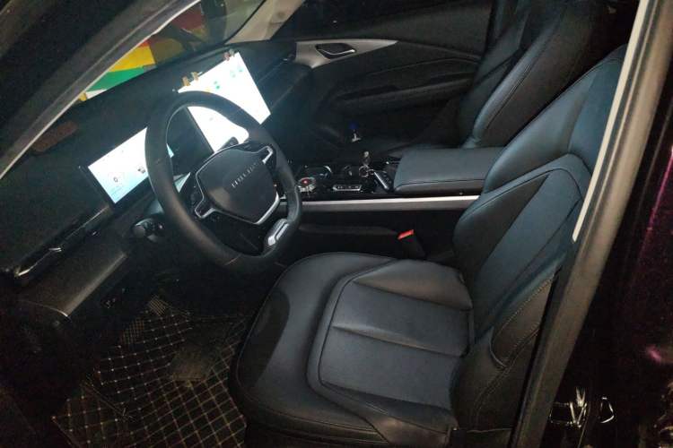 Used Wuling Xingguang 2023 150 Advanced Edition Left Front Seat