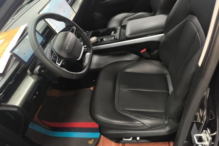 Used Wuling Xingguang 2023 150 Advanced Edition Left Front Seat