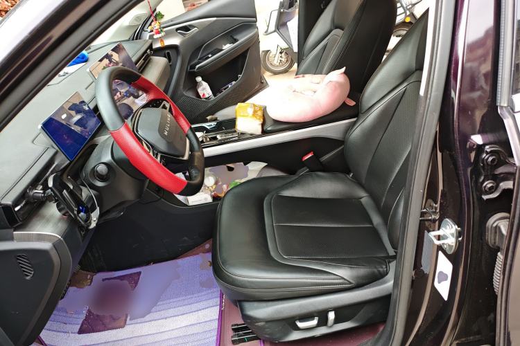 Used Wuling Xingguang 2023 150 Advanced Edition Left Front Seat