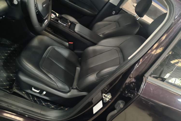 Used Wuling Xingguang 2023 70 Standard Edition Left Front Seat