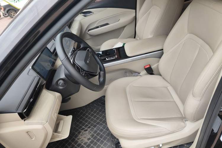 Used Wuling Xingguang 2023 150 Advanced Edition Left Front Seat