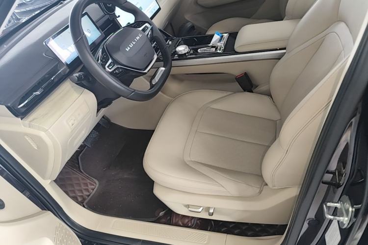 Used Wuling Xingguang 2023 150 Advanced Edition Left Front Seat